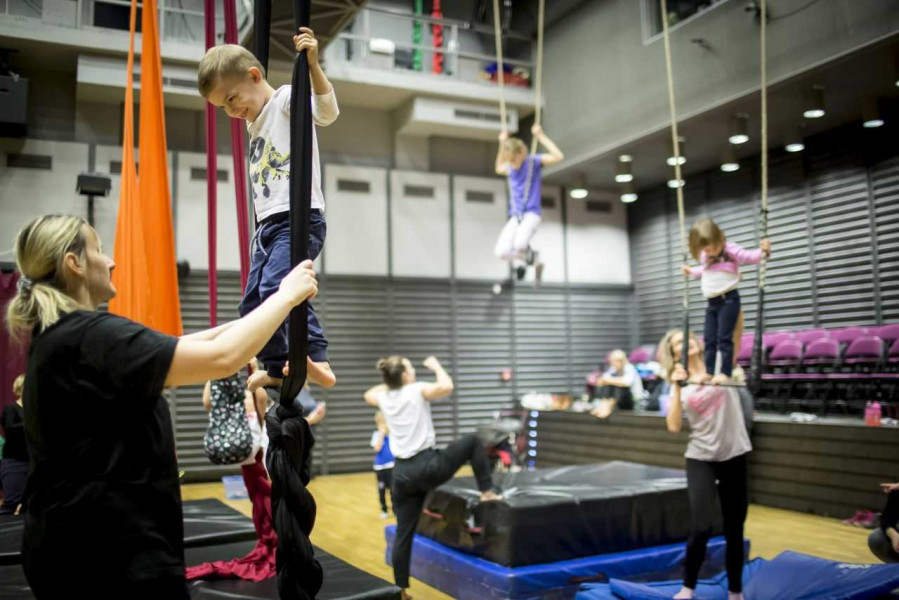 Cirkusový workshop pro děti a rodiče